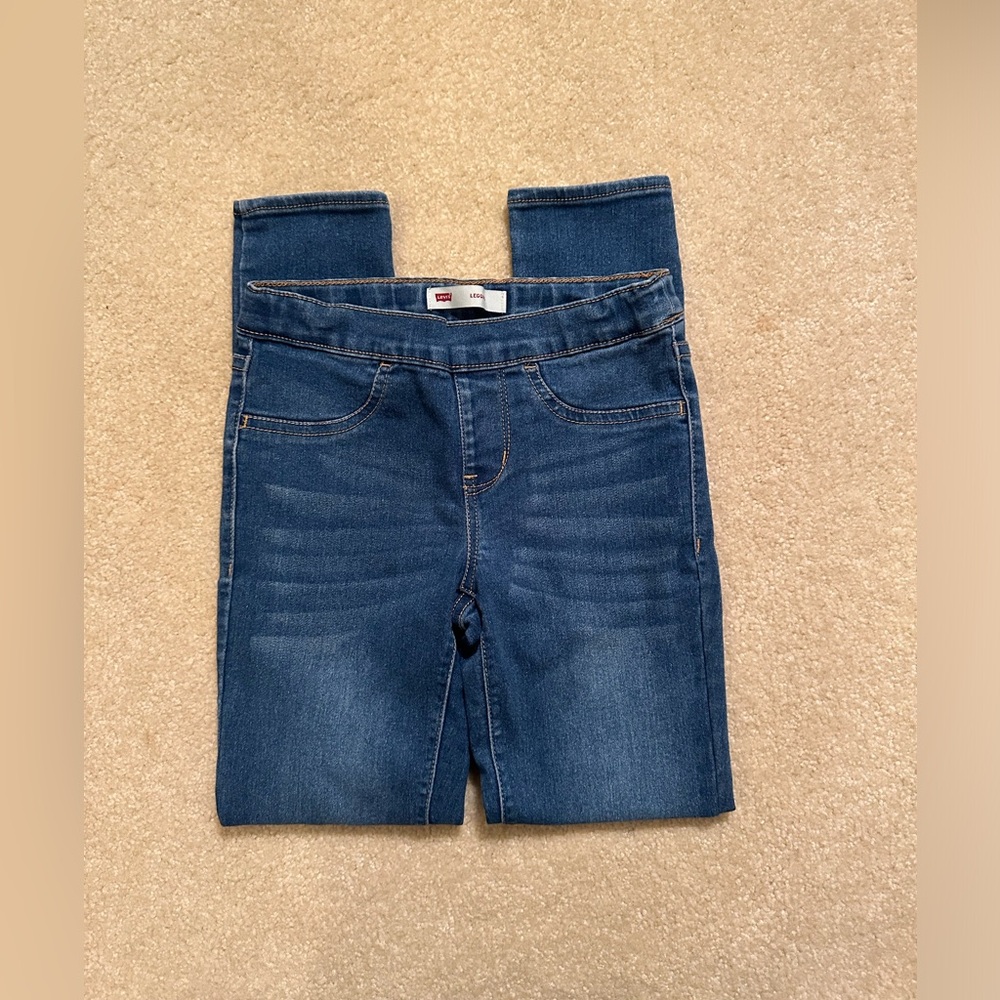 Levi’s, Girls Denim Legging, Soft Fabric. 
Sz 7
GOOD CONDITION
